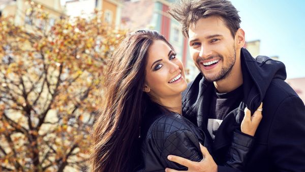 يسعى الزوج لتوطيد علاقته الطيبة مع عائلة زوجته ووالديها بشكل خاص  يسعى الزوج لتوطيد علاقته الطيبة مع عائلة زوجته ووالديها بشكل خاص