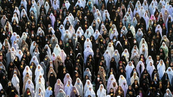 Eid al-Fitr Parayers by Majid Hojjati (Instagram)