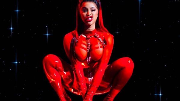 Cardi B has leapt to the defence of her estranged husband Offset on social media. (Instagram)