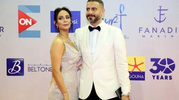 الفنان محمد فراج وخطيبته بسنت شوقي