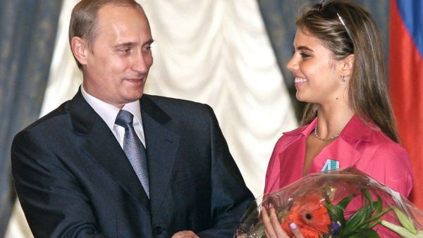 بوتين وعشيقته ألينا كابيفا