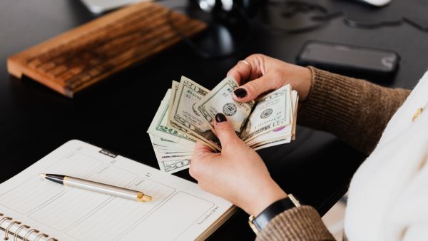 7 نصائح ذكية لتوفير المال في ظل الأزمة الاقتصادية