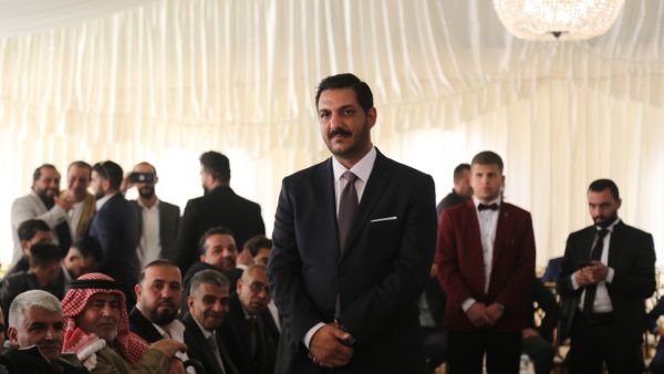 زوج ديانا كرزون "معاذ العمري" يعترف بقطع إتصال أحلام التميمي..والجمهور "كرتك إنحرق"!