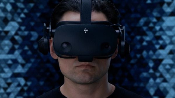 سماعة الرأس VR الأكثر ذكاءً في العالم والمزودة بنظام استشعار حديث تلتقط الاستجابات الفسيولوجية لتجربة فريدة تتمحور حول المستخدم HP تقدم حقبة جديدة من الواقع الافتراضي للمطورين والشركات