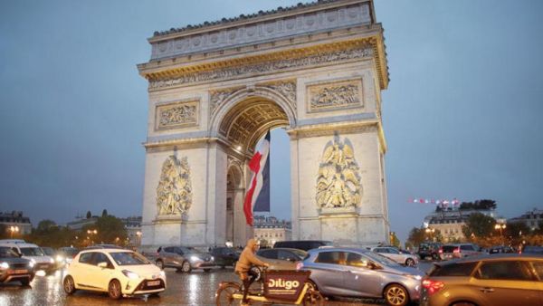 العاصمة باريس