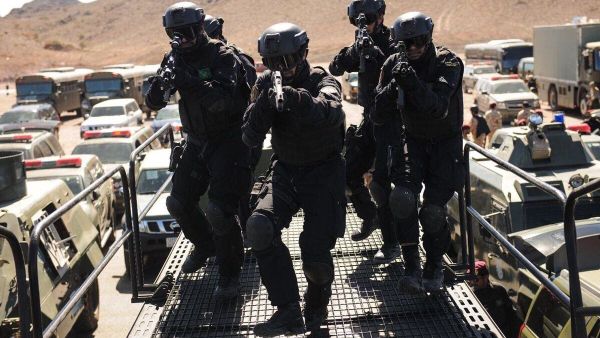 عناصر من الامن السعودي