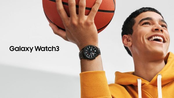 تفخر ساعةTitanium Galaxy Watch3 الذكية بتصميمها المذهل الذي يضاهي براعة وإتقان الساعات الفاخرة سامسونج تطلق ساعة Titanium Galaxy Watch3 الذكية التي تجمع الأناقة بالمتانة في الأسواق