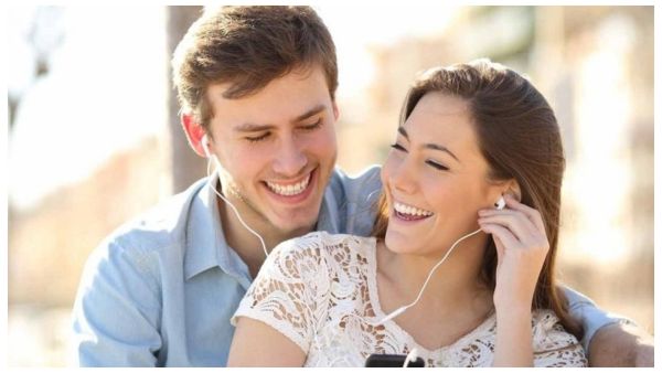 لا يجب أن تكون قريباً من أي شخص آخر غير شريكك