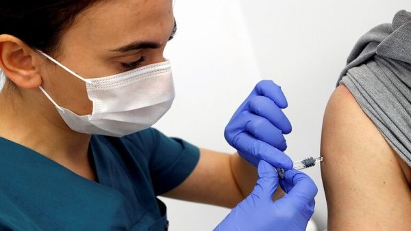 تركيا تتفق مع "فايزر" على شراء مليون لقاح ضد كورونا