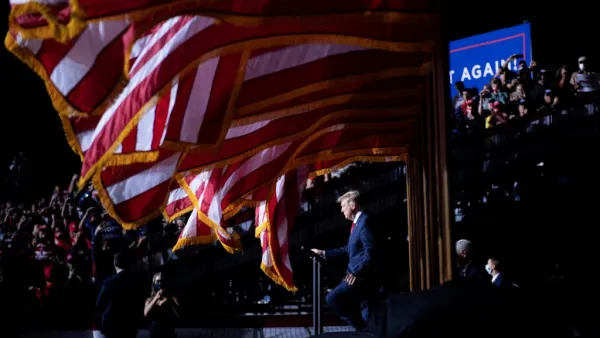 US President Donald Trump arrives for a rally at Newport News/Williamsburg International September 25, 2020, in Newport News, Virginia. Brendan Smialowski / AFP