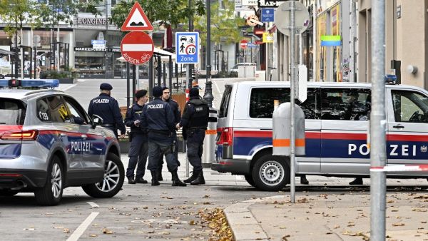 Police guard stand near Schwedenplatz square following a shooting in the center of Vienna on November 3, 2020 one day after three people were killed in multiple shootings. A huge manhunt was under way on November 3 after gunmen opened fire at multiple locations across central Vienna, killing at least three people and wounding several more. HANS PUNZ / APA / AFP