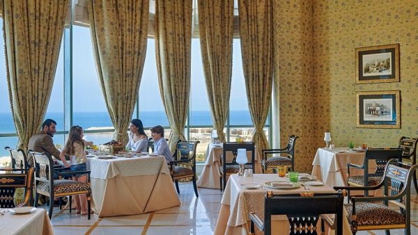 Four Seasons Hotel Alexandria Discover Top Dining Experiences To Enjoy While Staying at Four Seasons Hotel Alexandria This Winter