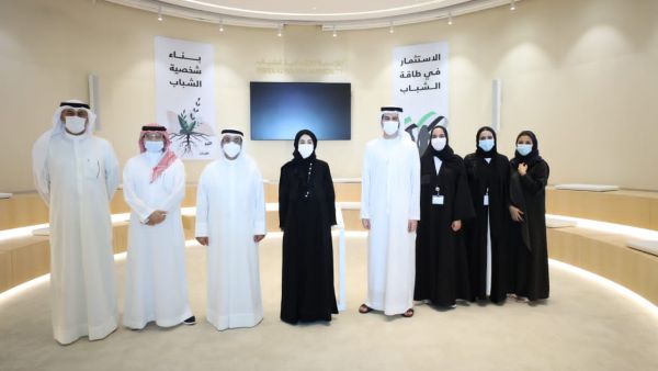 أمين عام مجلس التعاون الخليجي يزور مرافق مركز شباب أبوظبي
