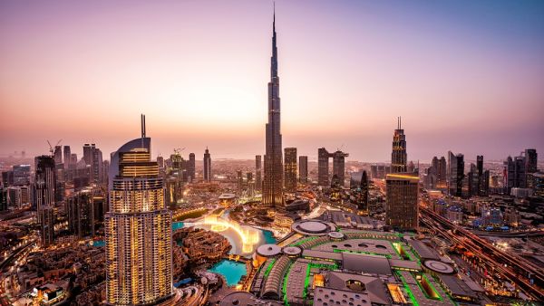 طيران الإمارات تعزز راحة المسافرين عبر دبي