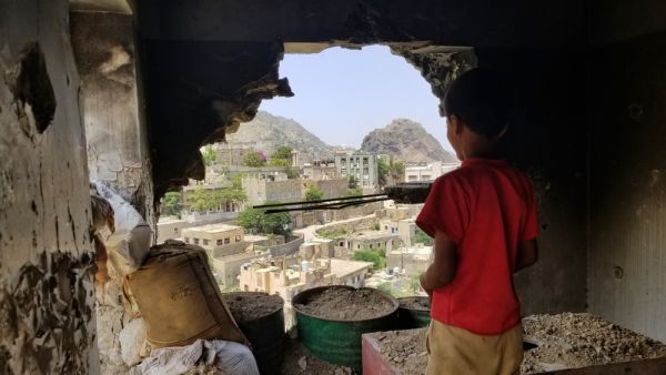 Child inspects their destroyed house due to the war in Yemen (Shutterstock)