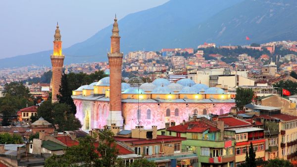 Bursa Grand Mosque or Ulu Cami is the largest mosque in Bursa, Turkey (Shutterstock)	