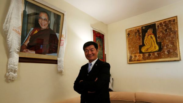 رئيس حكومة التبت في المنفى، لوبسان سانجاي