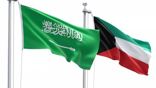 الكويت تحبط تهريب شحنة مخدرات كبيرة وأسلحة بالتنسيق مع السعودية