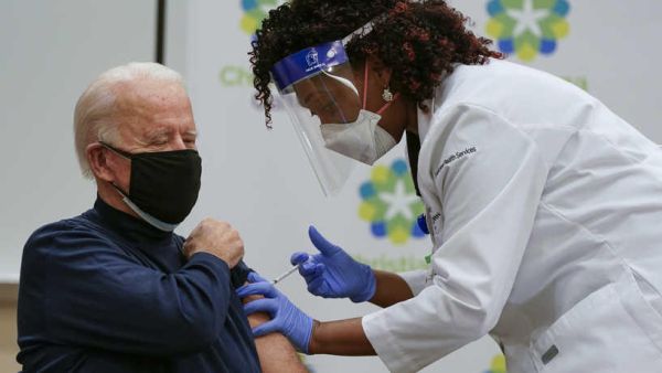 تلقى أكثر من مليوني شخص جرعة من لقاح كوفيد- 19 في الولايات المتحدة