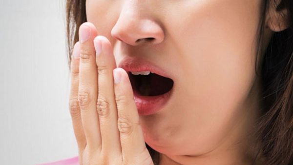 علاج رائحة الفم الكريهة الصادرة من المعدة بالاعشاب