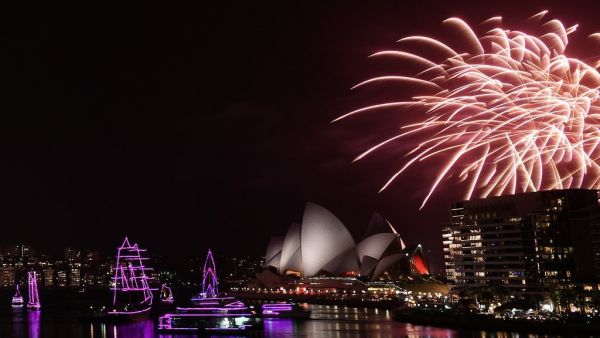 نيوزيلندا تقيم احتفالات ليلة رأس السنة الجديدة كالمعتاد خلافا لكثير من دول العالم