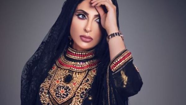 زينب العسكري