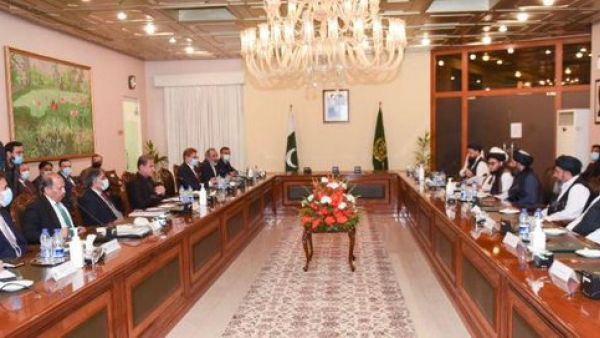 Members of Taliban's Qatar-based political bureau have met with Pakistan's Foreign Minister Shah Mahmood Qureshi to discuss recent developments in Afghanistan's ongoing peace process. (Twitter)