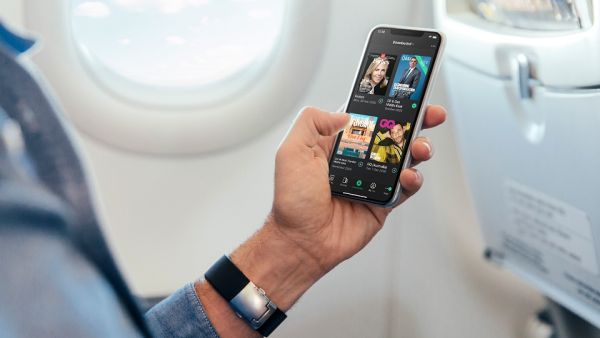 تتيح الشراكة الجديدة لضيوفنا الكرام خيار تنزيل ما يرغبون به من المنشورات الرقمية قبل موعد رحلتهم، وقراءتها من البيت أو على امتداد صالاتنا لانتظار المسافرين، وفي المطار وعلى متن الطائرة. الاتحاد للطيران و"بريس ريدر" يتعاونان لإتاحة تشكلية واسعة من المنشورات الرقمية للضيوف