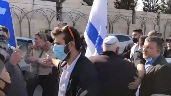 الاعتداء على النائب يوسف جبارين في المحكمة العليا الإسرائيلية