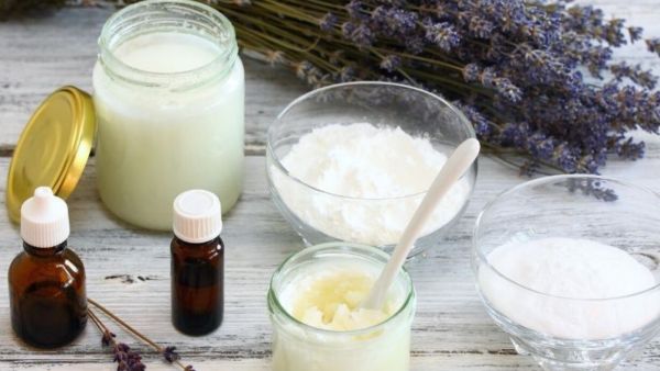 اصنعيه بنفسك: مزيل العرق العضوي برائحة اللافندر