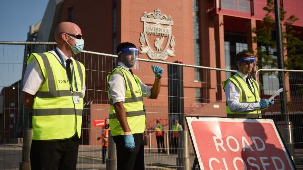 The English top-flight have released official figures for coronavirus cases after calling off Everton's clash with Manchester City on Monday night (Photo: AFP)