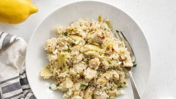 طبق الدجاج بالليمون مع الأرز