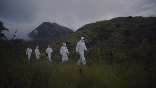 virus hunters National Geographic Premieres Virus Hunters: A Chilling Chronicle of the Heroic Experts on the Front Lines To Stop the Next Deadly Pandemic