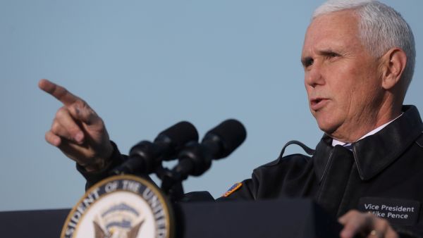 نائب الرئيس الأمريكي مايك بينس