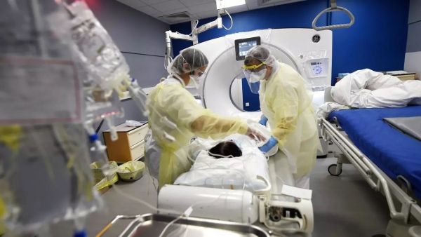 فرنسا تسجل أكثر من 19 ألف إصابة جديدة بكورونا