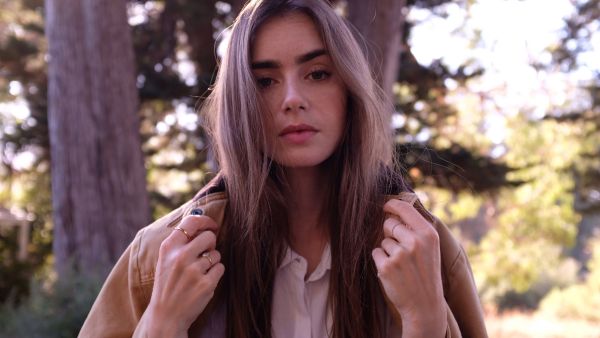 ليلي كولينز