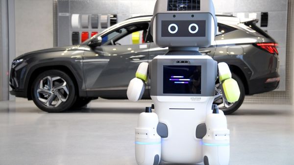 Hyundai Motor Group Introduces Advanced Humanoid Robot ‘Dal-E’ for Automated Customer Services