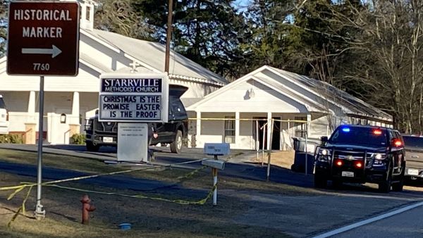 At 9:21 a.m. on Sunday the pastor opened the door to the bathroom and confronted the man, who had been hiding in the church, said Smith. (Twitter)