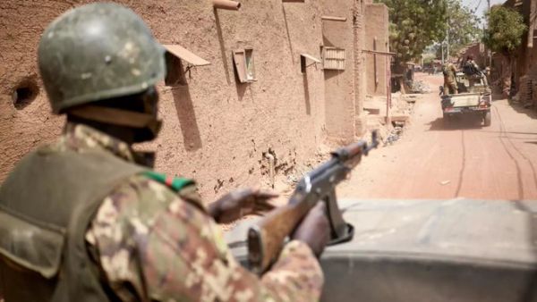 Twin attacks on the army in central Mali killed six soldiers (Twitter)
