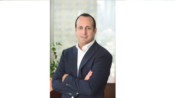 كريم بنكيران، الرئيس التنفيذي للشؤون التجارية بالإنابة في دو دو تطلق باقتين جديدتين للدفع المسبق مع ميزات جديدة لعملائها في دولة الإمارات العربية المتحدة