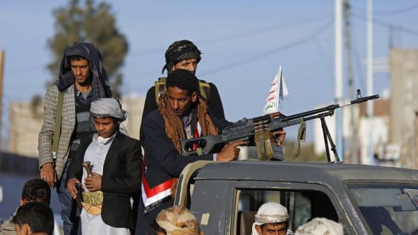 مقاتلون من أنصار الله