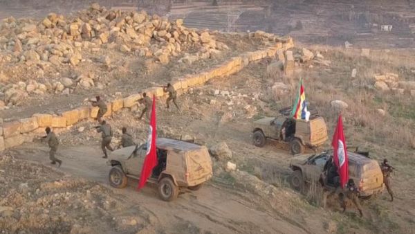 تدريبات ومناورات عسكرية لمقاتلين من الحزب التقدمي الاشتراكي