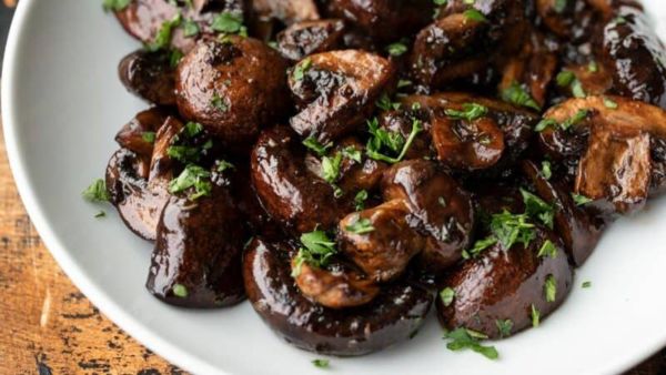 فطر بالثوم وخل البلسمك