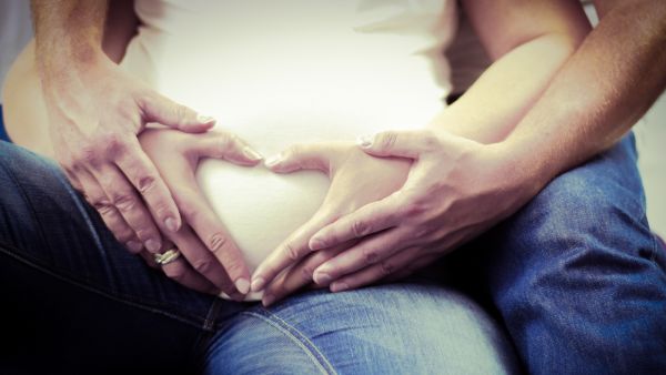 طبيب البوابة: نصائح وطرق آمنة لممارسة الجنس أثناء الحمل
