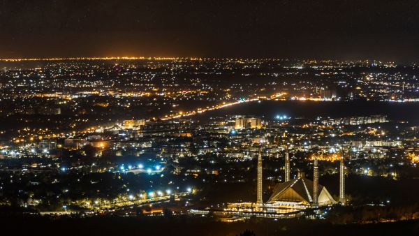 Beautiful Picture of Faisal Mosque Islamabad Pakistan  (Shutterstock)	