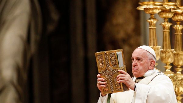 Pope Francis celebrates the Easter vigil ceremony in St. Peter's Basilica. (Shutterstock/ File Photo)