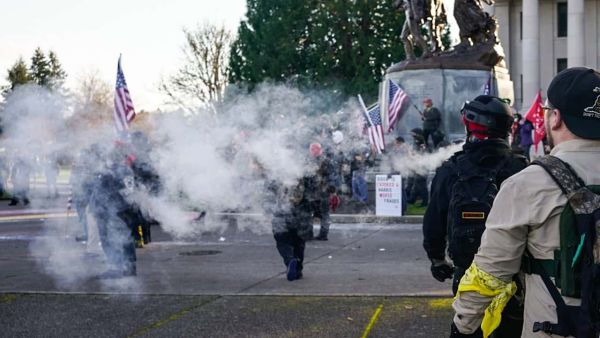 اشتباكات بين انصار ترامب ومعارضيه/ أرشيفية