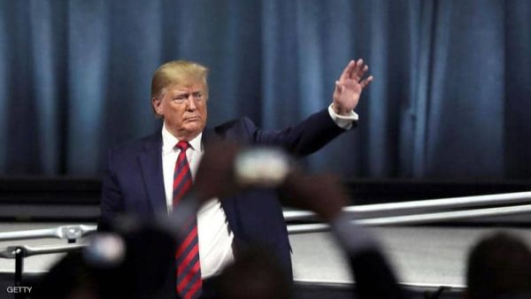 صوت 232 نائبا على الأقل لصالح قرار العزل