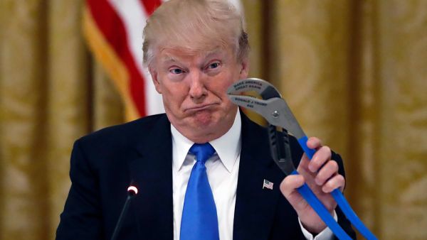 الرئيس الأمريكي السابق دونالد ترامب