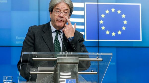 EU commissioner for Economy Paolo Gentiloni gestures as he speaks during a press conference after a virtual Eurogroup meeting at the European Council in Brussels, on February 15, 2021. STEPHANIE LECOCQ / POOL / AFP